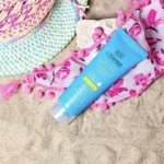 نمای کناری کرم ضدآفتاب رنگی سینره +SPF۶۰ مدل ۸۴۱۱، مناسب پوست های چرب، حجم ۵۰ میلی لیتر اصل عمق قاب و پروفایل
