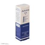 نمای جزئیات کرم آبرسان صورت آرت وینا مدل Hyaluronic مناسب برای انواع پوست حجم ۵۰ میلی لیتر پرداخت و جزئیات مواد