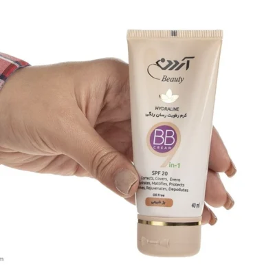 نمای بسته بندی کرم مرطوب کننده رنگی آردن مدل Natural Beige حجم ۴۰ گرم برچسب و بسته بندی