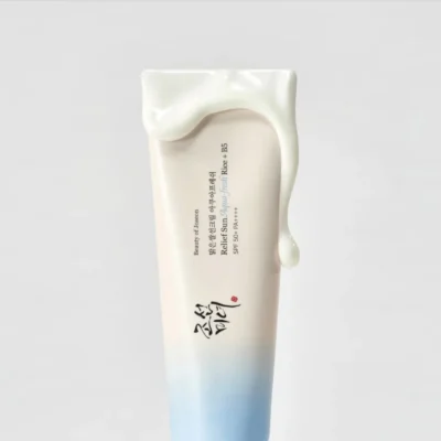 نمای کناری کرم ضدآفتاب بی رنگ صورت بیوتی آف جوسان SPF 50 مدل آکوا فرش حجم ۵۰ میلی لیتر عمق قاب و پروفایل