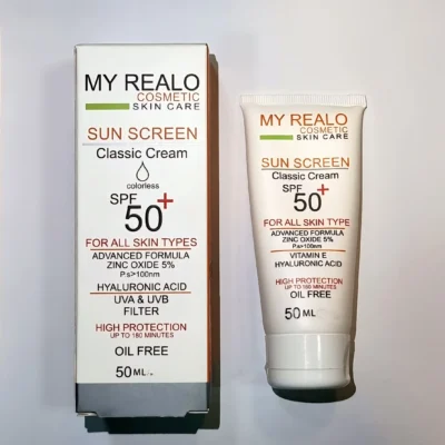 نمای کناری کرم ضدآفتاب بی رنگ مایرئالو SPF 50 مدل کلاسیک مناسب برای پوست عمق قاب و پروفایل