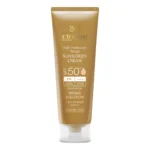 نمای جزئیات کرم ضد آفتاب رنگی سینره، SPF ۵۰، مدل Natural Beige، مناسب انواع پوست با تنالیته متوسط و حجم ۵۰ میلی لیتر، محافظت