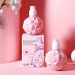 نمای جزئیات کرم مرطوب کننده سرسان لاو مدل Peach Nourish حجم 100 میلی لیتر پرداخت و جزئیات مواد