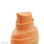 نمای در اتاق سرم ضد آفتاب رنگی tinted صورت الارو SPF ۵۰ مدل Hyaluronic acid محافظ در برابر اشعه UVA و UVB مناسب برای انواع پو