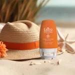 نمای جلو فلوئید ضد آفتاب بدون رنگ الارو SPF۵۰ مدل Ultra Light تحت لیسانس محافظ UVA ،UVB، مرطوب کننده مناسب پوست های چرب و مخت
