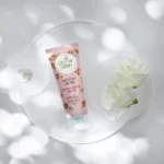 نمای کناری کرم مرطوب کننده دست و صورت درماکلین حاوی آرگان مدل deep moisturizing حجم 75 میلی لیتر پروفایل و ساختار